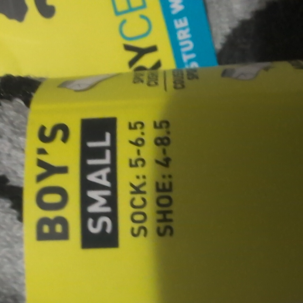 Puma KIDS Athletic Crew Socks - Black and Gray *4 PACKS* - Picture 3 of 8